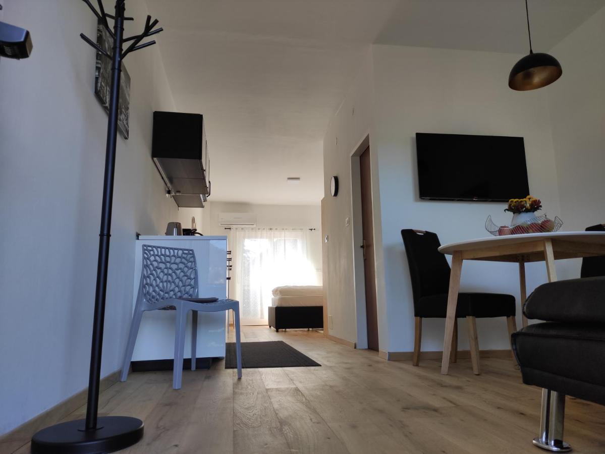 Hagen Apartment *