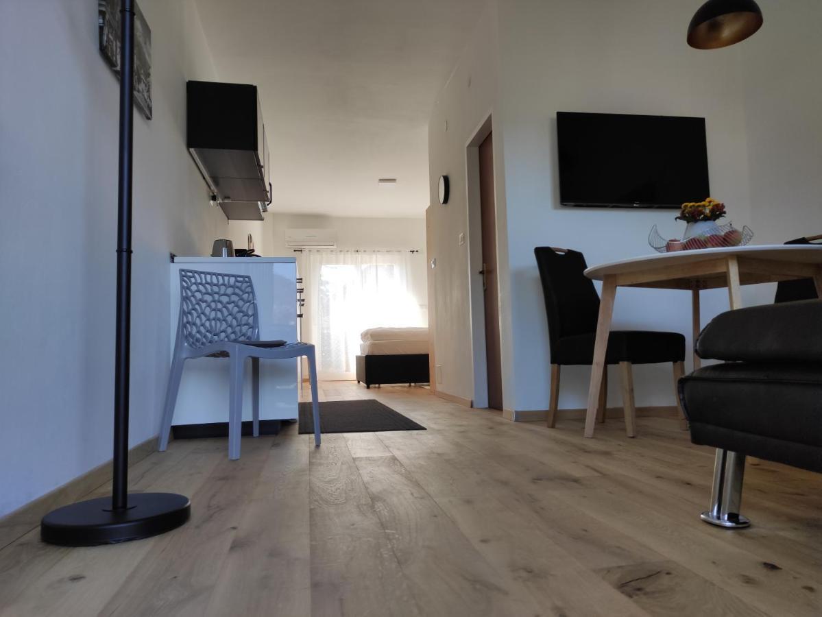 Hagen Apartment